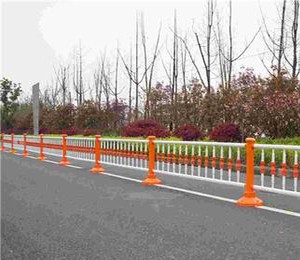 交（jiāo）通護欄 可按需定製